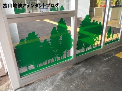 画期的な自動扉がある駅_a0243562_15044866.jpg