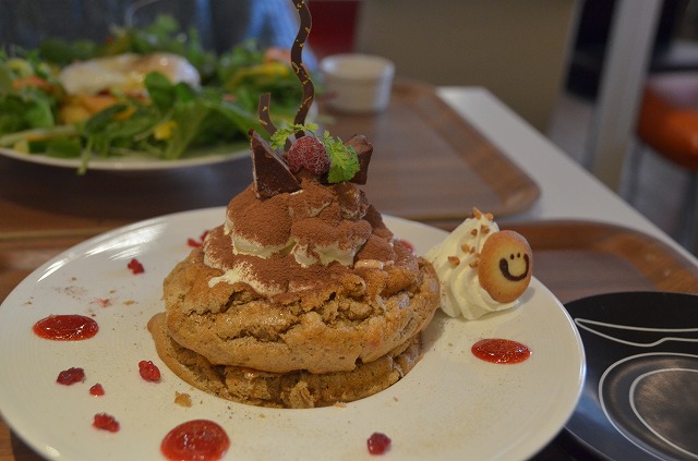 佐賀市の たまご家 パンケーキ バーチャルアウトドア派