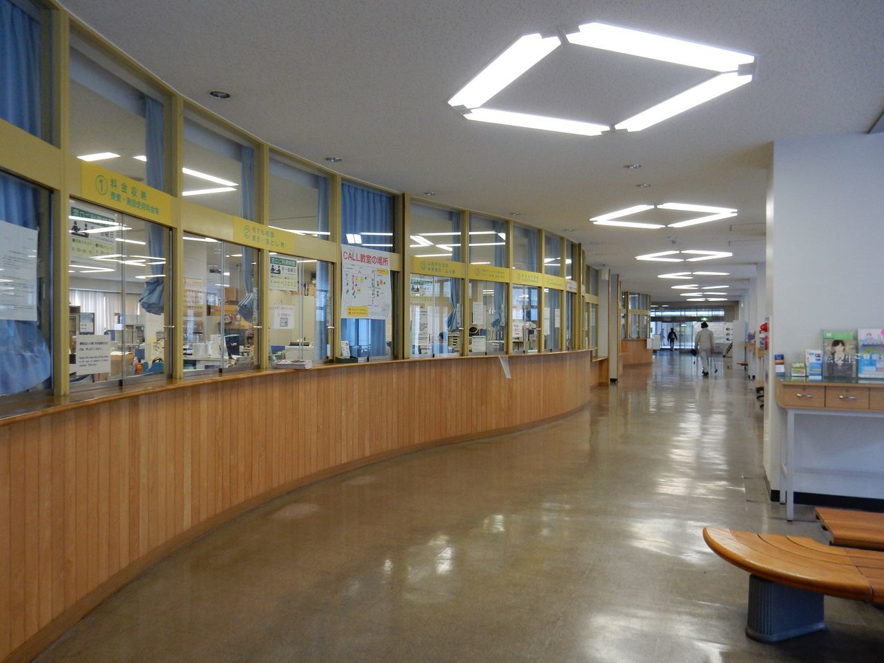 学生は休みでも先生は準備で大忙し_c0025115_17303173.jpg