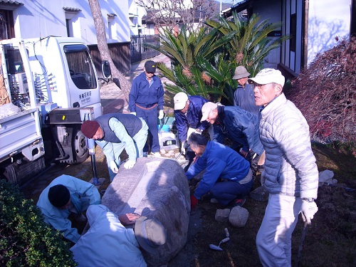 内海地区まちしるべ建設中!_e0175370_13183783.jpg