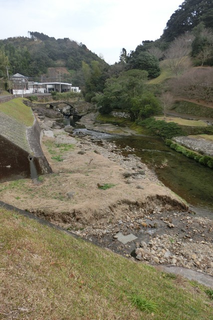 藤田八束の薩摩の旅：南九州市知覧町を訪ねて、お蕎麦が最高「吹上庵」鹿児島市内にもあります、貨物列車の写真_d0181492_20565449.jpg