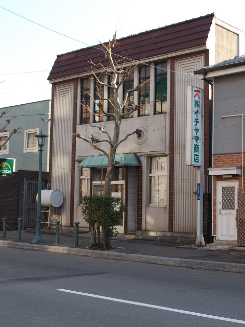 函館区立病院外来診療棟(建築家・関根要太郎函館作品再訪、その2)_f0142606_15365493.jpg