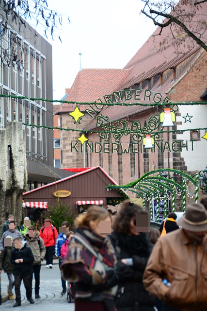 2015.12.3　ドイツ　クリスマスマーケット　１３　～　ニュルンベルグ　その２　～_f0046614_1562432.jpg
