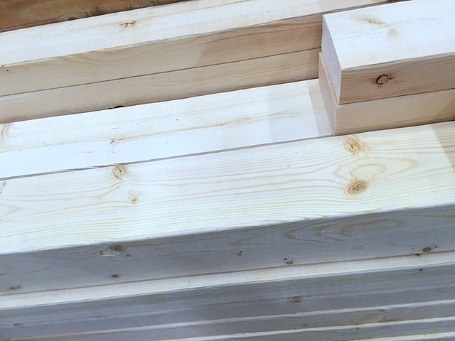 2×4(ツーバイフォー)在庫を始めました!_f0234628_11535099.jpg