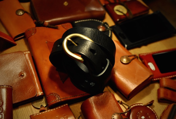 leather belt_b0172633_221119100.jpg