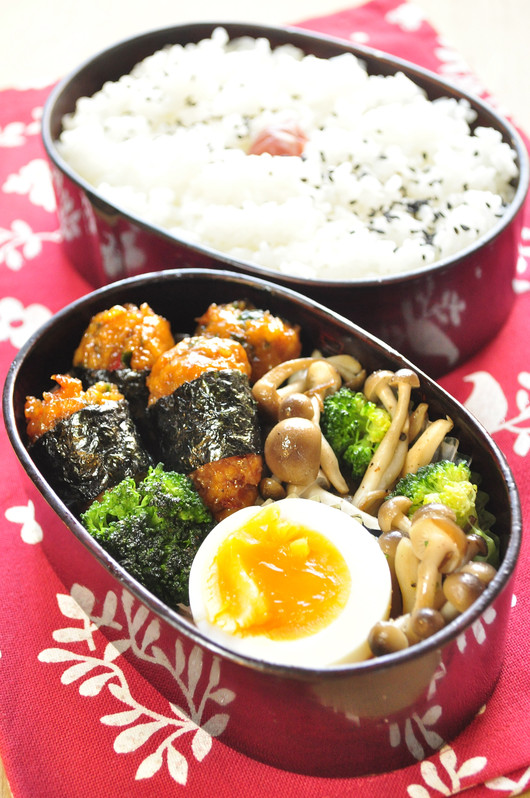 きのうの撮影とつくね海苔巻き弁当_b0171098_8142428.jpg