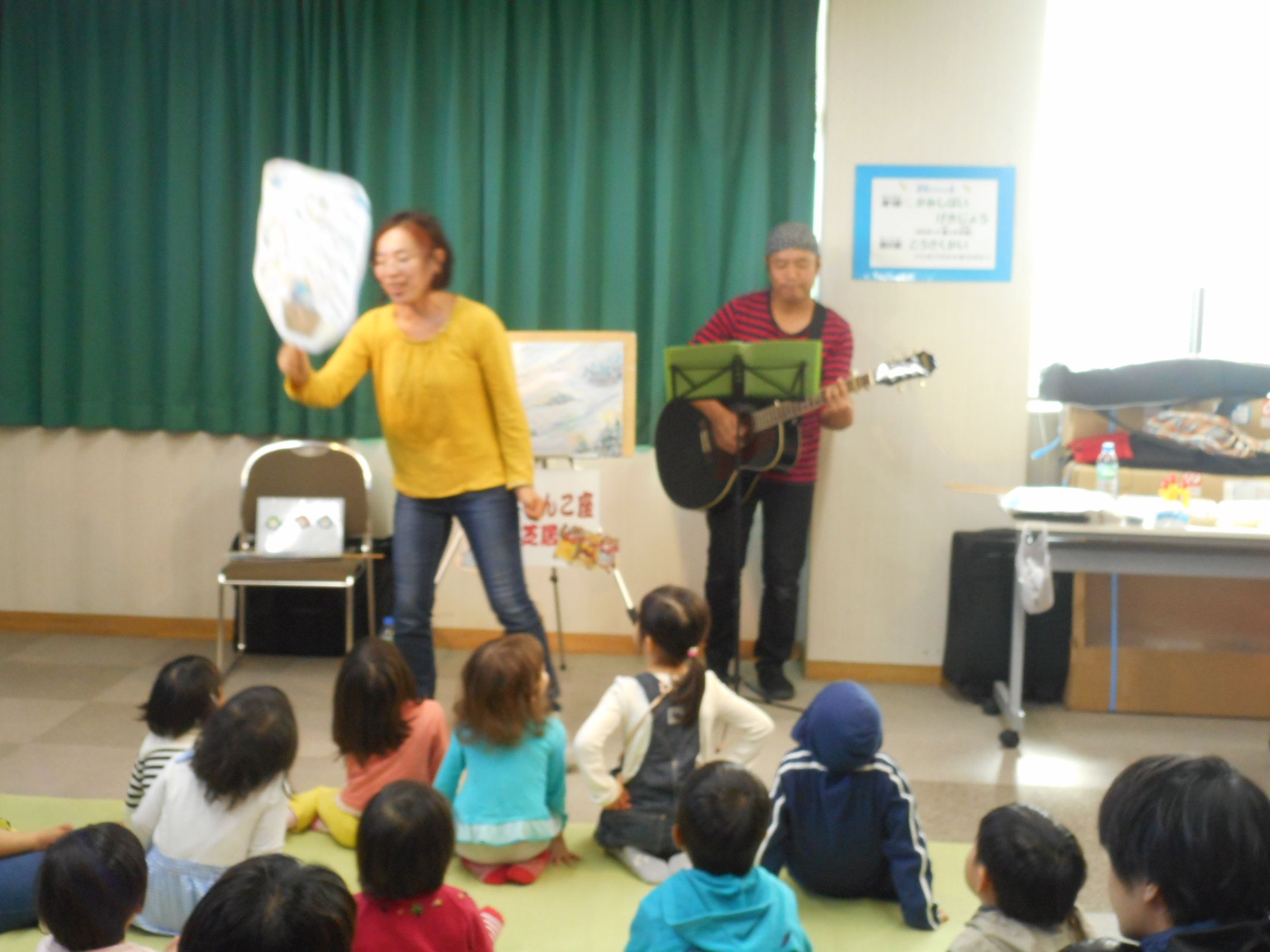 2015-11-3　杉並　成田図書館＆阿佐ヶ谷図書館で紙芝居＆ワークショップ_e0026056_2145214.jpg