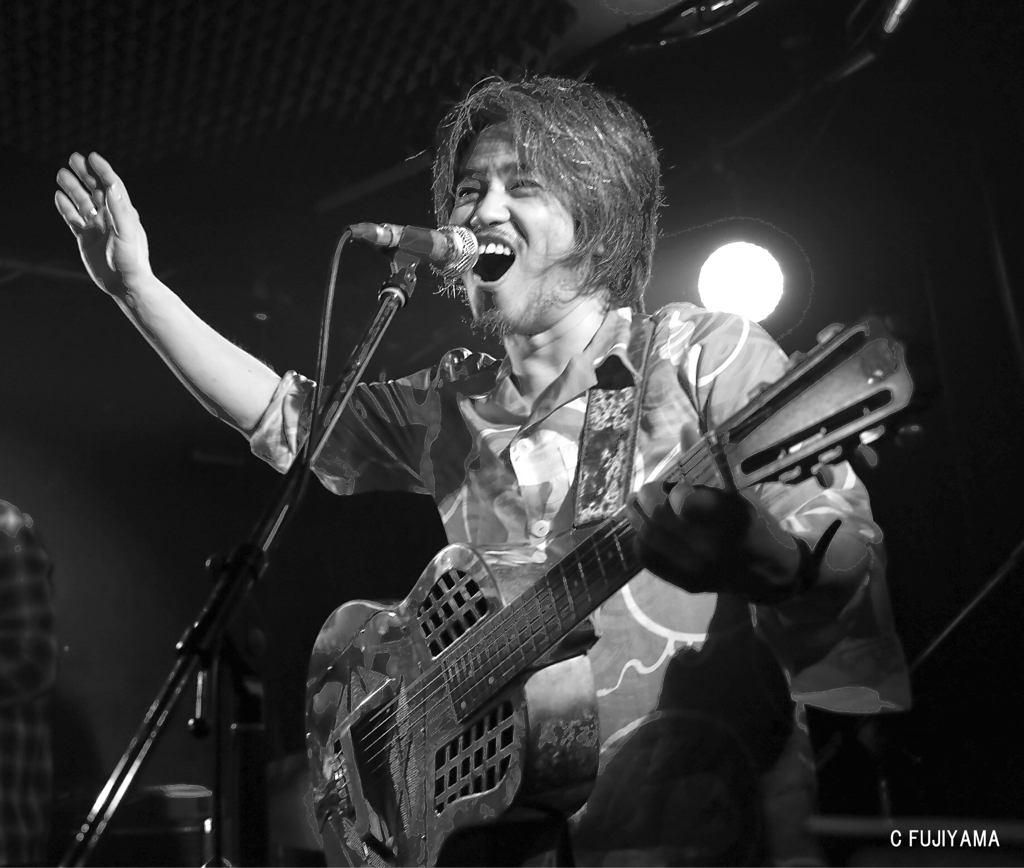 SHY&W.C.カラス、ジョイントライブ_c0092877_21363353.jpg