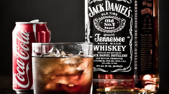 コーラのジャックダニエル割りを Lemmy と命名しよう 帰ってきた モンクアル コーラのジャックダニエル割りを Lemmy と命名しよう 帰ってきた モンクアル