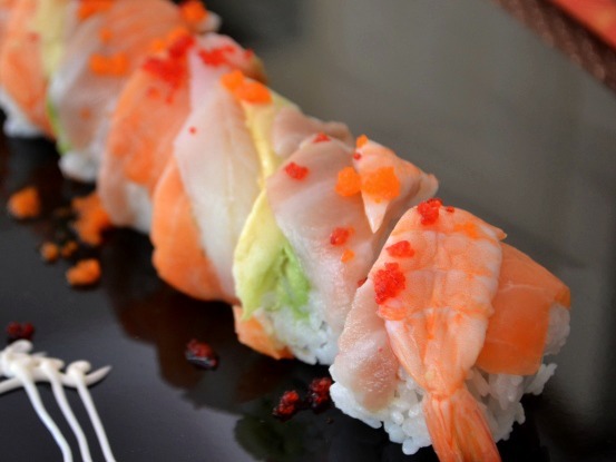 レインボーロールとアラスカロール アクデニズ レインボーロールとアラスカロール アクデニズ