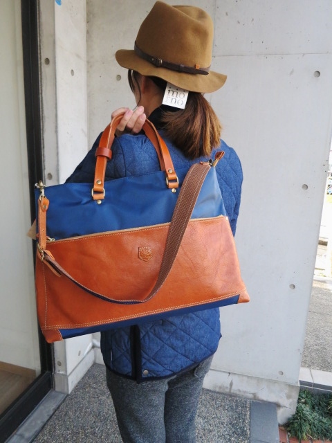 久々の日本の職人BAG:LEDER MAKES ・・・ 当店別注カラー仕様・2型です(^^♪_d0152280_21121736.jpg