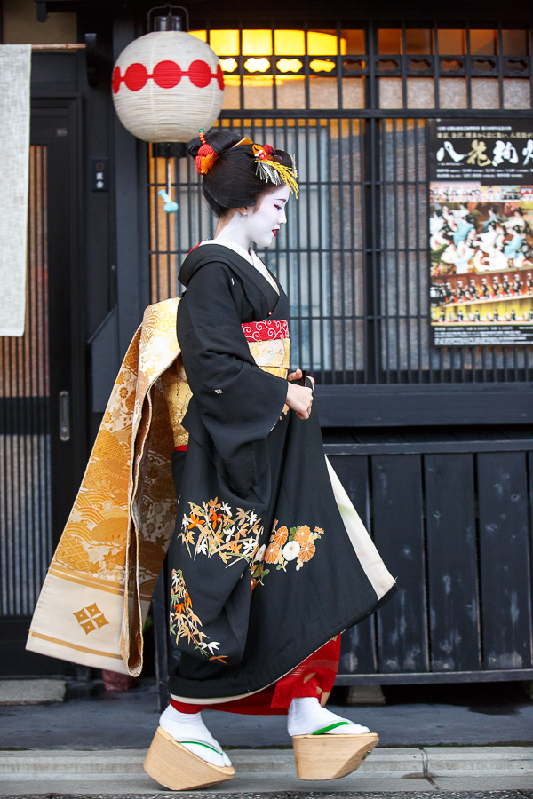 新年　花街挨拶回り！　～上七軒　大文字さん～_b0128581_21211731.jpg