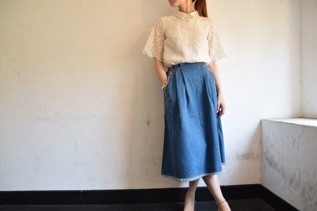 Kaonのフレアスカートで ・ ・ ・_b0110586_19021897.jpg