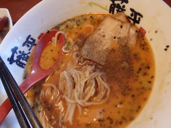 らー麺藤平　　　　　　　川西多田店_c0118393_12243480.jpg