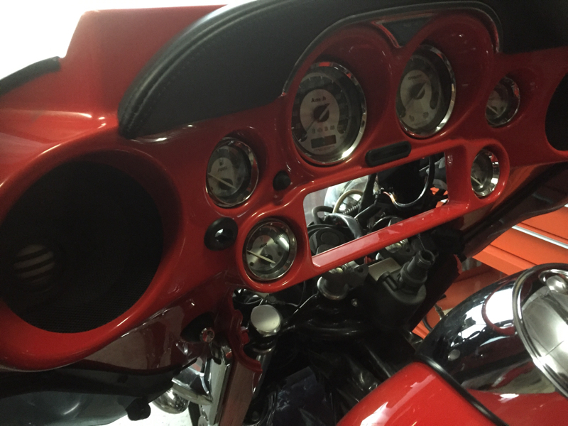 \'11 FLHTCUSE6-CVO ハンドル交換編_d0348774_23434271.jpg