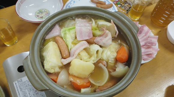 火曜日朝教室《世界の鍋料理》_e0175020_1845682.jpg