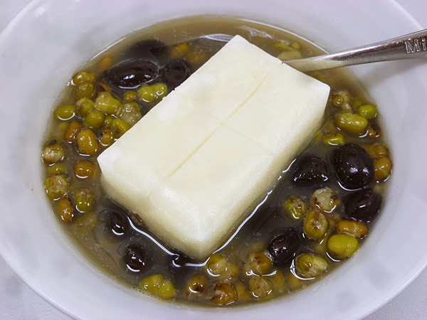 【自作】緑豆のぜんざい(と、お粥)_c0152767_2120682.jpg