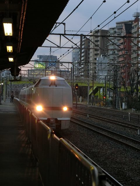 藤田八束の鉄道写真＠鉄道事業と地方創生、鉄道事業が地方の活性化に寄与、東淀川駅で列車の写真を撮りました_d0181492_23075648.jpg