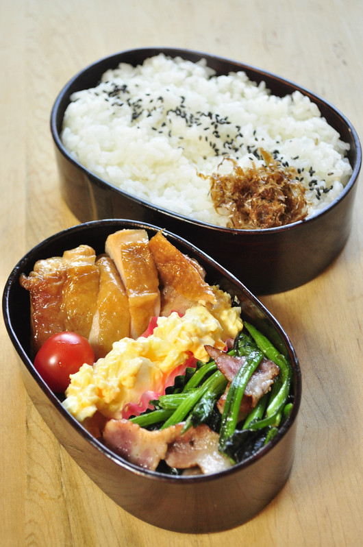 醤油鶏弁当_b0171098_8145372.jpg