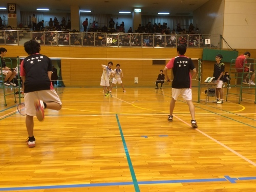 バドミントン部　学年別大会_b0328412_18523256.jpg