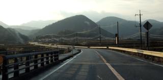 自衛隊隊員さんのスキー訓練......山スキー用の用具で...._b0194185_22512170.jpg