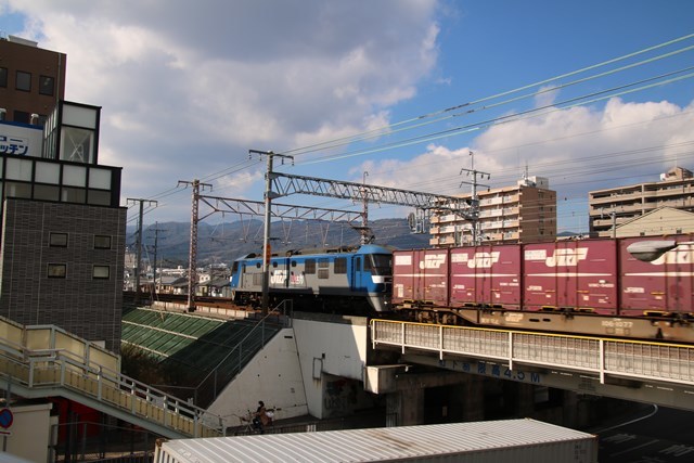 藤田八束の貨物列車写真@冬の貨物列車、鉄道事業と地方創生_d0181492_20391409.jpg