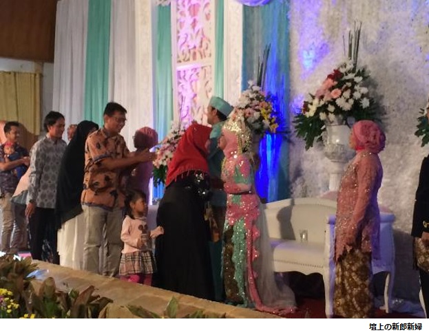 インドネシアの結婚式②_f0270296_14384332.jpg