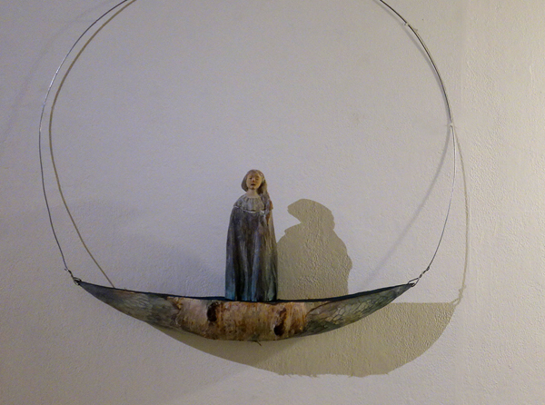 月の人。〜【神崎由梨作品展　風をわたす】_a0017350_03110149.jpg