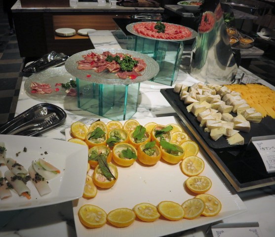 f0236260_1512641.jpg