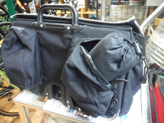 プチ輪バッグ入荷!_c0132901_20365589.jpg