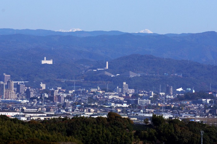 西尾市八ツ面山頂からの眺望 Turfに魅せられて 写真紀行 西尾市八ツ面山頂からの眺望 Turfに魅せられて 写真紀行
