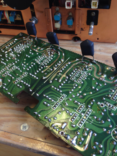 SANSUI AU-D907F 修理 : 五加音響研究所のオーディオ修理と製作