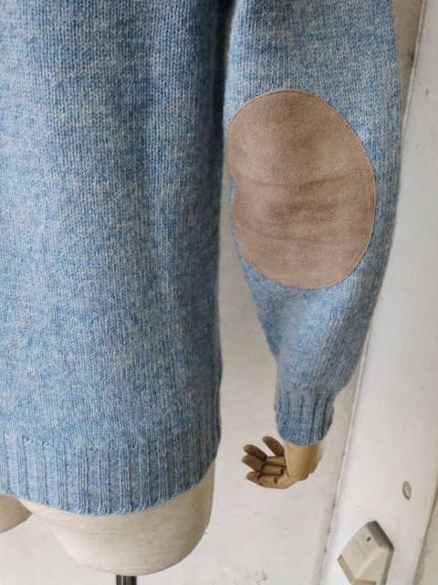 1月の定番・・・Jamieson\'s MELANGE LEATHER Patch CRUE SWEATER!★!_d0152280_1740153.jpg