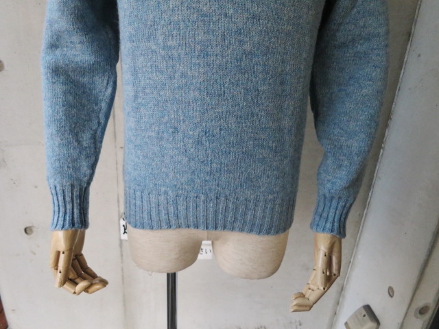 1月の定番・・・Jamieson\'s MELANGE LEATHER Patch CRUE SWEATER!★!_d0152280_1740220.jpg