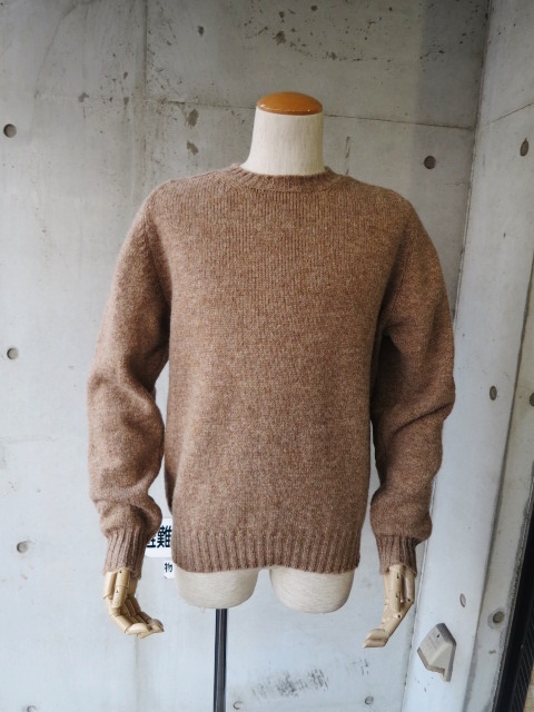 1月の定番･･･Jamieson\'s　MELANGE LEATHER Patch CRUE SWEATER！★！_d0152280_19595128.jpg