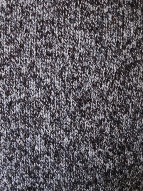 1月の定番・・・Jamieson\'s MELANGE LEATHER Patch CRUE SWEATER!★!_d0152280_1959928.jpg