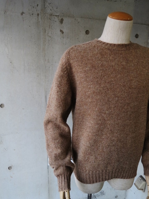 1月の定番･･･Jamieson\'s　MELANGE LEATHER Patch CRUE SWEATER！★！_d0152280_200798.jpg