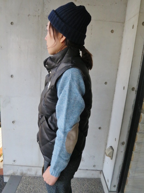 1月の定番・・・Jamieson\'s MELANGE LEATHER Patch CRUE SWEATER!★!_d0152280_205938.jpg