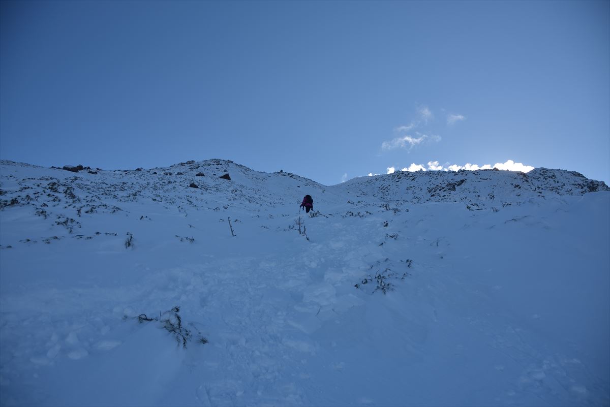 もくもくの雌阿寒岳　2016.1.17_a0145819_1311393.jpg