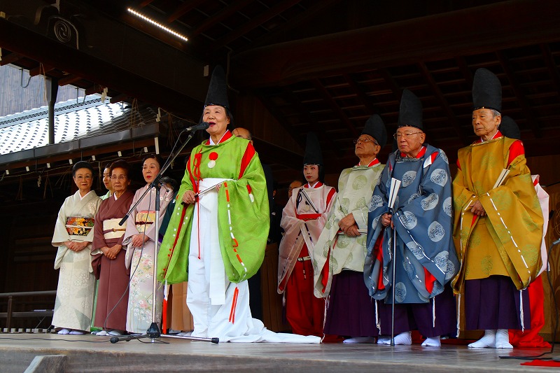 日本伝統芸能保存会の今様（八坂神社）20160111_e0237645_1705218.jpg