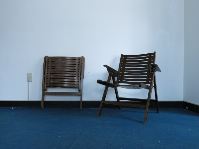 \"Nico Crajl Folding Chair BROWN #FAIR\"ってこんなこと。_c0140560_1102118.jpg