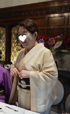 きもので新年会・梅の綴れ帯に自作の着物雪だるまショール_f0181251_1733212.jpg