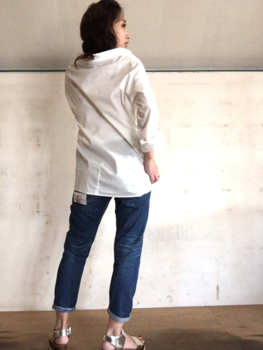 1枚でキマるシャツ。_e0357389_14263800.jpg