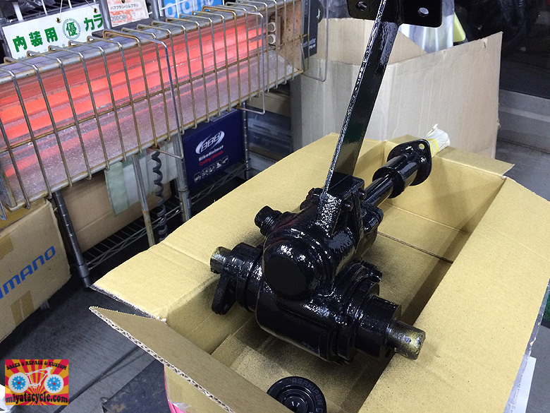 シーズン前点検整備にて『ホンダ ＨＳ１１８０Ｚ』_e0126901_09091850.jpg