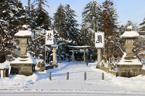 雪道や凍結している道路を安全に歩くには_c0075701_1382990.jpg