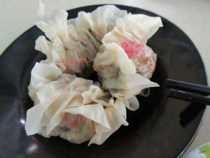 Gen Shu Mei Shi She Jia　ピータンと鶏肉のお粥、蒸し餃子、モヤシのカタチのビーフン_c0212604_734021.jpg