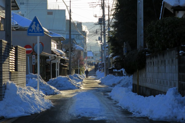 朝の路地_a0268412_2395565.jpg