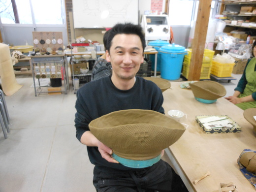 今季一番 内原野焼きでマイ鉢作りと春のガーデニング教室 : モネの庭だより その他