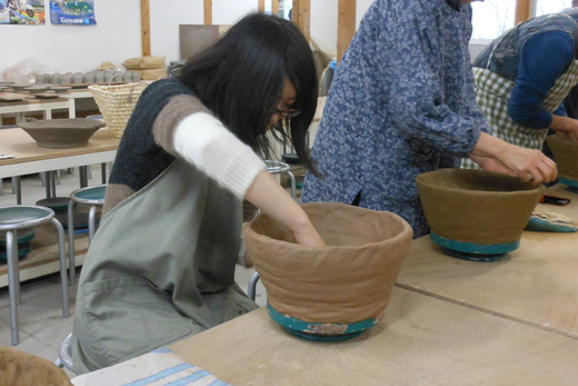 内原野焼きでマイ鉢作りと春のガーデニング教室 : モネの庭だより