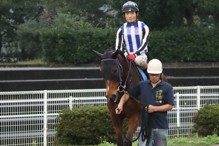 森田牧広騎手、夜さ恋ナイターで日本初勝利!!_a0077663_18312093.jpg